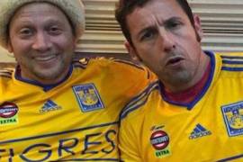 Rob Schneider felicita a Santos tras vencer a sus Tigres