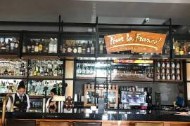 El restaurante Pour La France ha abierto sus puertas a estudiantes del Tecnológico de Monterrey para que analicen y propongan soluciones a problemáticas como parte de su formación profesional.