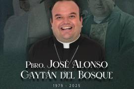 El presbítero atendiendo labores pastorales en Cuatro Ciénegas y Ocampo, donde ejerció acompañamiento cercano.