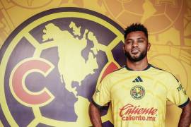 Miguel Borja portó por primera vez la camiseta azulcrema durante su presentación como refuerzo del América.