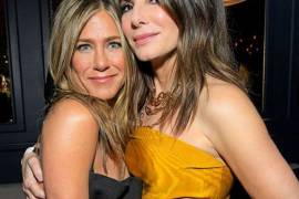 Entre amigas y siguiendo las medidas sanitarias, Sandra Bullock celebra su cumpleaños