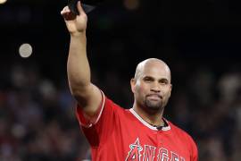 Albert Pujols pasa a la historia, conecta el hit 3 mil en su carrera