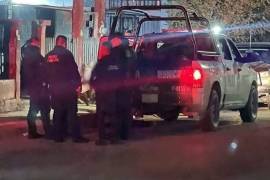 Elementos de la Policía Municipal acudieron a la calle Lima tras un reporte de presunto robo en el fraccionamiento Las Américas.