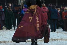 Protagonista. Dominic McLaughlin dará vida al nuevo Harry Potter en la serie que prepara HBO Max junto a J. K. Rowling.