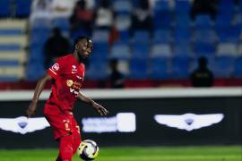 El mexicano marcó un doblete y fue la figura del encuentro bajo la dirección de Míchel.