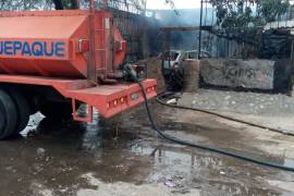 Comando armado ataca e incendia vivienda en Tlaquepaque