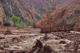 Fotografía publicada por Grand Canyon National Park en su cuenta oficial de Facebook que muestra los daños tras las inundaciones repentinas en el Parque Nacional del Gran Cañón.