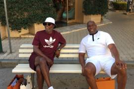 Confunden a Magic Johnson con inmigrantes indocumentados en Italia