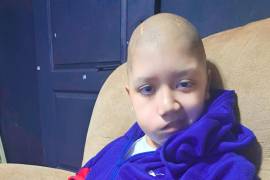 Osmar, un niño de 12 años, lucha contra un tumor cerebral con el apoyo de su comunidad.