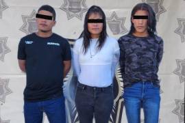 Elementos policiacos aseguraron a los presuntos responsables minutos después del reporte ciudadano.