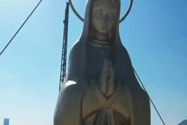 Instalan escultura que da nombre al nuevo Puente de la Virgen en NL