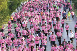 Corren 40 mil personas en Coahuila apoyando lucha contra el cáncer