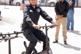 Policías municipales estrenan unidades para reforzar recorridos de seguridad.