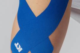 Hay decenas de versiones de la cinta en el mercado, con diferentes grados de adherencia, elasticidad y resistencia al agua.