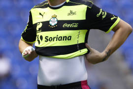 Marchesín juega como delantero en empate de Santos y Puebla