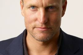 Woody Harrelson flota en Italia