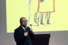 El psiquiatra forense Nicolás Martínez, durante la presentación del estudio ”Entender para prevenir: Factores asociados al delito sexual 2026”, en el Museo Memoria y Tolerancia en la Ciudad de México (México).