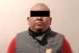 El hombre fue identificado como Bernabé “N”, de 39 años, y quedó detenido por el delito de usurpación de funciones.