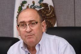 Rubén Moreira propuso una estrategia integral para contener el impacto ambiental, económico y social del sargazo en el Caribe mexicano.