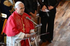 El Papa León XIV durante una reunión en el parlamento de San Marino, sala Consiglio Grande e Generale (Gran Consejo General) en el Palacio Público de San Marino.