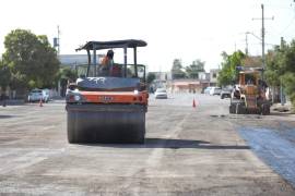 Juan Adolfo Don Bertrab, director de Obras Públicas del Municipio, reveló un avance del 65 por ciento en las obras de recarpeteo y pavimentación en Torreón.