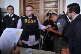 La medida cautelar, inicialmente impuesta por un juez de control en Coatepec, fue suspendida mediante un juicio de amparo presentado por la defensa de Duarte