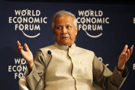 El Premio Nobel de la Paz Muhammad Yunus, presidente del Centro Yunus, ene un debate organizado por AP “Regiones en transformación: Asia meridional” en el Foro Económico Mundial en Davos, Suiza.