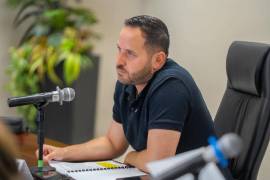 El alcalde de Piedras Negras, Jacobo Rodríguez, denunció la presencia de transportistas vinculados con el traslado irregular de combustible.