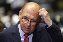 Moreira anuncia reforma para que embajadores sean de carrera