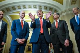 La relación entre Donald Trump y los miembros de su partido ha sido cada vez más tensa, con desacuerdos sobre leyes y estrategias electorales.