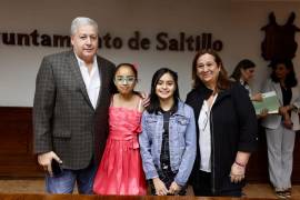Estuvieron presentes Mariángela Cisneros Espinosa y Renata Monserrat Cavazos Castañuela, presidenta y secretaria del Ayuntamiento del Cabildo Infantil.
