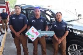 El alcalde José María Fraustro Siller entrega una nueva unidad equipada con tecnología avanzada a la policía cibernética.