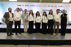 En representación del alcalde, Haydeé Nayeli Castro Gutiérrez, directora de Desarrollo Urbano, recibió el galardón.