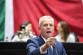 Marcelo Torres presentó una iniciativa para castigar la apología del crimen organizado en medios digitales.