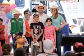 Javier Díaz González y Luly López Naranjo encabezaron en Santa Teresa de los Muchachos el inicio de la entrega del programa Alimentos de Corazón para familias del área rural.