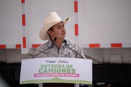 El alcalde de Candela, Fernando Juárez Santos (al centro), señaló que el cierre de la frontera para la exportación de ganado bovino ha afectado económicamente al municipio, donde aproximadamente la mitad de la población laboral depende de este sector.
