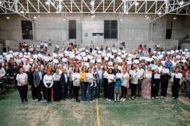 Las y los graduados concluyeron su capacitación recibiendo un certificado con valía por parte de la Secretaría de Educación.