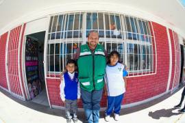 Tomás Gutiérrez Merino, alcalde de Ramos Arizpe, anunció el nuevo programa de transporte rural.