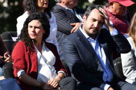 El monto divulgado desecha una declaración de la dirigente nacional de Morena, Luisa María Alcalde Luján, quien afirmó que el sueldo del funcionario era “menos de 100 mil pesos”.