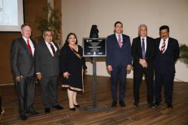 Se develó una placa conmemorativa y se inauguró una Galería de Excoordinadores como parte del evento.