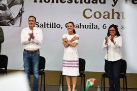Claudia Sheinbaum encabezó este domingo un mensaje ante asistentes reunidos en Saltillo, como parte de su recorrido por el país.
