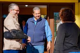 Emmanuel Garza Fishburn, titular de la Sedu, y el alcalde de Ramos Arizpe, Tomás Gutiérrez, acordaron ejecutar obras en conjunto en beneficio de la primaria Federico Berrueto Ramón.