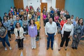 Las beneficiarias del programa recibirán becas del 100 por ciento para continuar con su educación media superior.