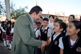 Díaz González destacó que el deporte y la cultura son herramientas clave para fortalecer el desarrollo de la comunidad.