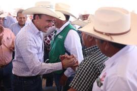 El gobernador resaltó que la implementación de los estímulos fiscales tiene como objetivo aliviar la carga administrativa de los productores ganaderos y fomentar la competitividad del sector agropecuario en Coahuila.