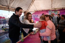 El alcalde Javier Díaz González destacó el impacto social de las brigadas en la calidad de vida de las familias.