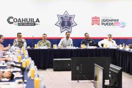 Autoridades de los tres órdenes de gobierno revisaron los resultados de las estrategias de seguridad implementadas en Torreón durante la vigésima tercera reunión semanal.