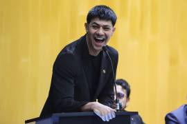 El cantante urbano ‘El Bogueto’ durante su participación en el foro realizado por la morenista, María Rosete en la Cámara de Diputados.