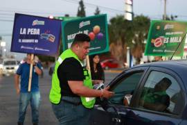 Se entregó material informativo sobre la importancia de no conducir en estado de ebriedad y respetar las medidas de precaución.