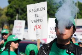 La compañía tabacalera exhortó a senadores a votar con conciencia reforma que prohíbe “vapes”.